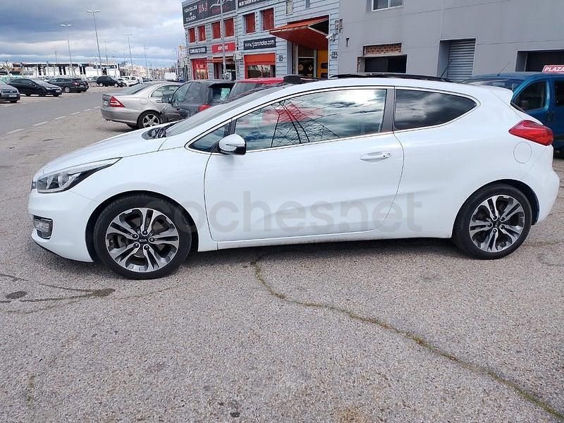 Usado Kia ProCeed 128 CV (94 kW) 2014 Blanco Utilitario
