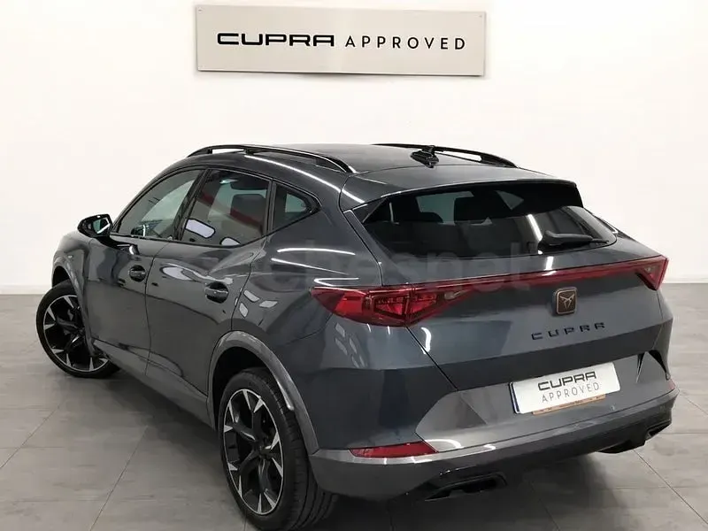 Usado Cupra Formentor 150 CV (110 kW) 2023 Gris / plata SUV