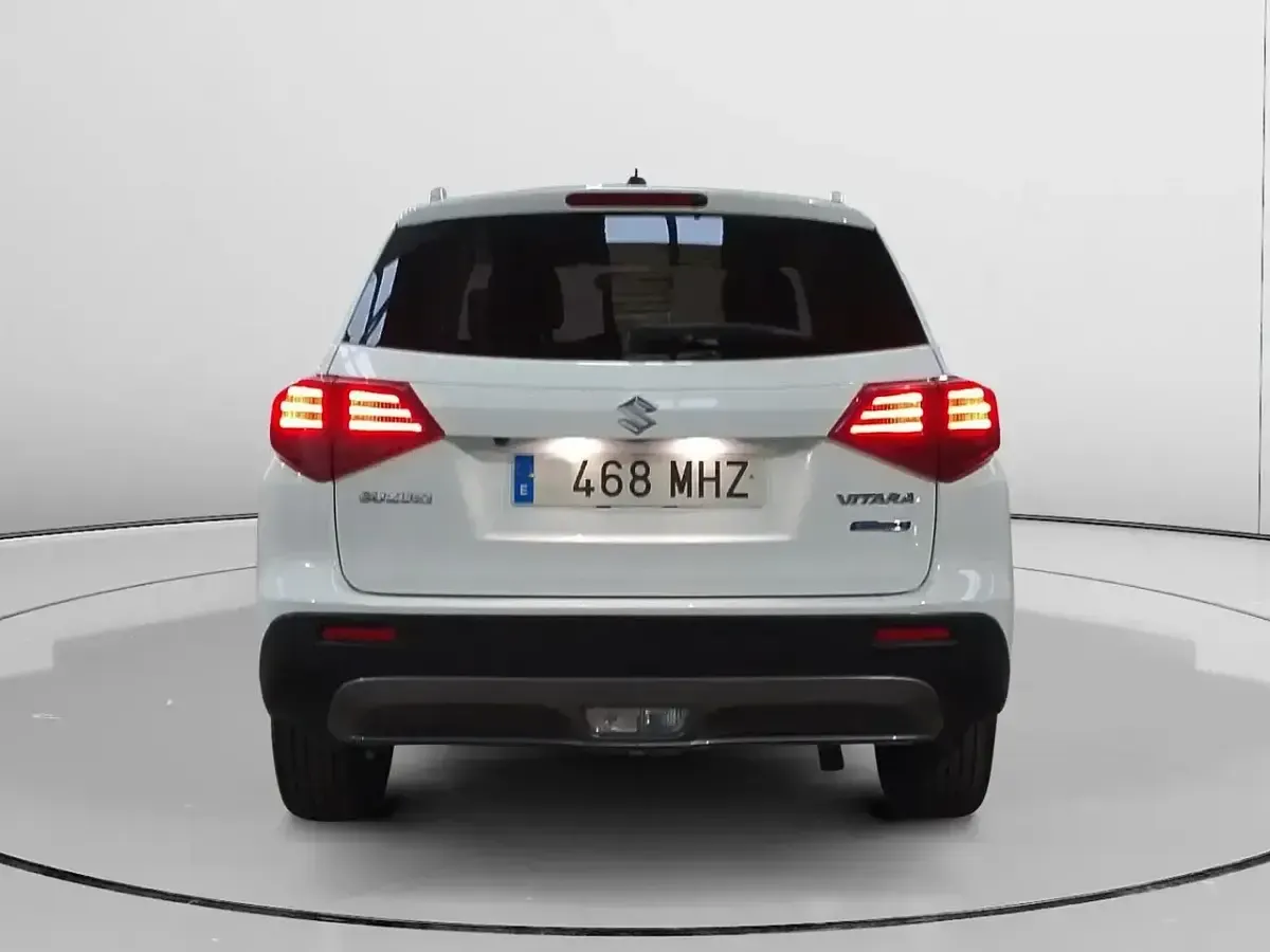 Usado Suzuki Vitara 129 CV (94 kW) 2023 Blanco SUV