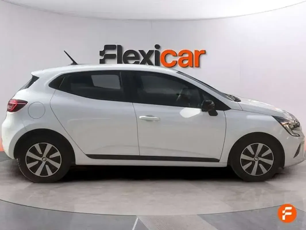 Usado Renault Clio Evolution 101 CV (74 kW) 2023 Blanco Utilitario