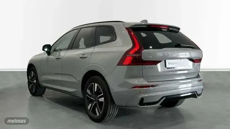 Usado Volvo XC60 Plus 2025 Gris SUV