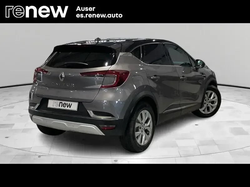 Usado Renault Captur Zen 140 CV (102 kW) 2022 Gris SUV