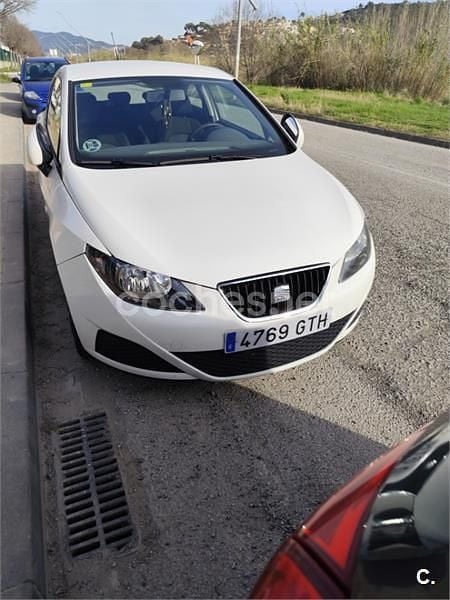 Usado Seat Ibiza SC Reference 80 CV (58 kW) 2010 Blanco Utilitario