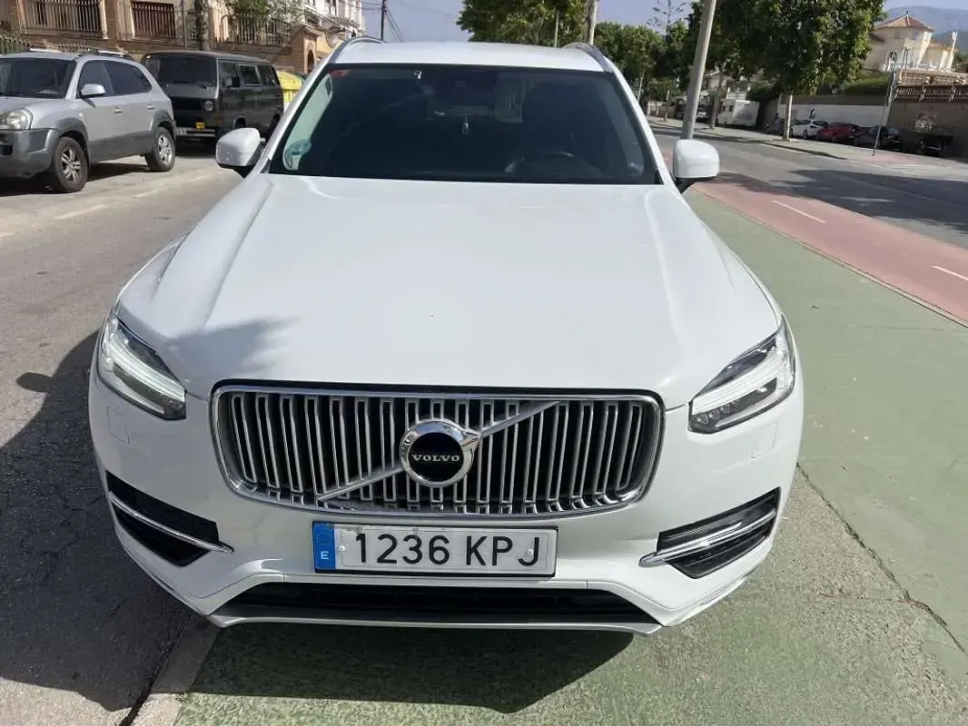 Usado Volvo XC90 Momentum 235 CV (172 kW) 2018 Blanco SUV