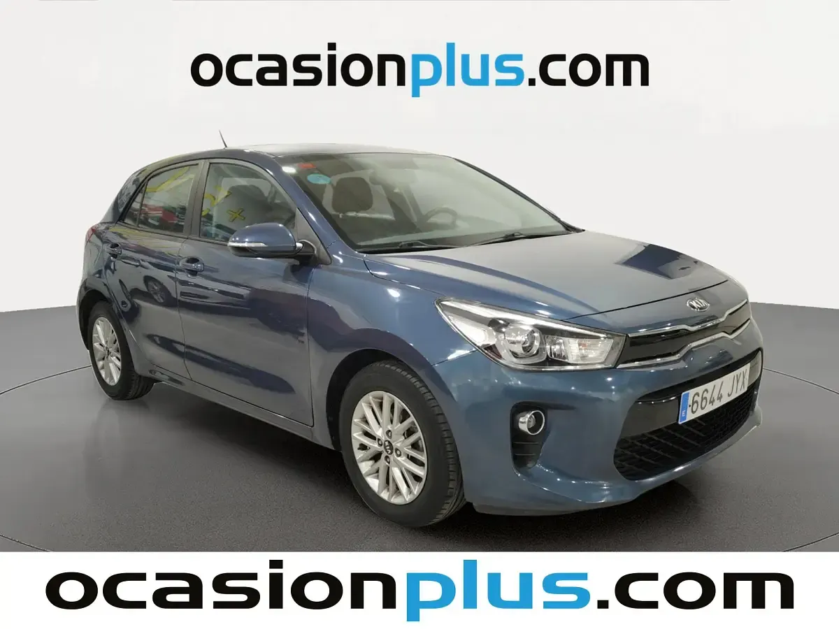 Usado Kia Rio 84 CV (61 kW) 2017 Azul Utilitario