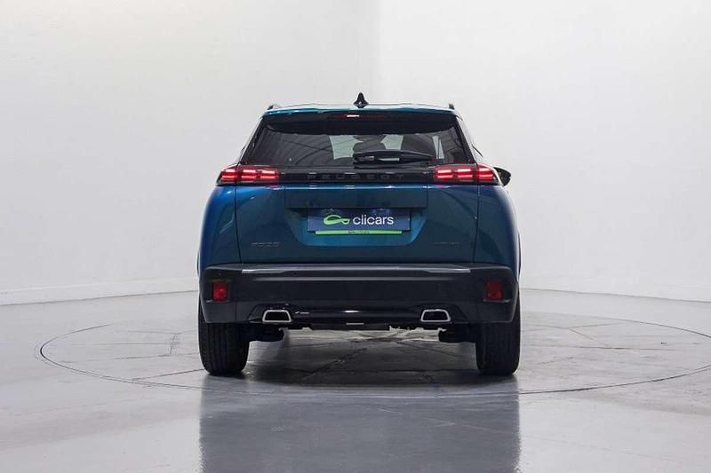 Usado Peugeot 2008 Allure 136 CV (100 kW) 2025 Azul SUV