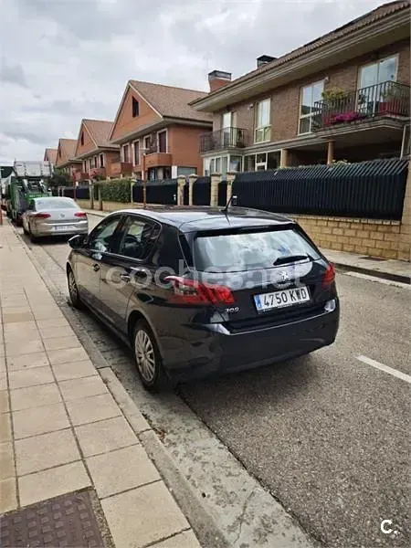 Usado Peugeot 308 Business-Line 100 CV (73 kW) 2019 Azul Berlina
