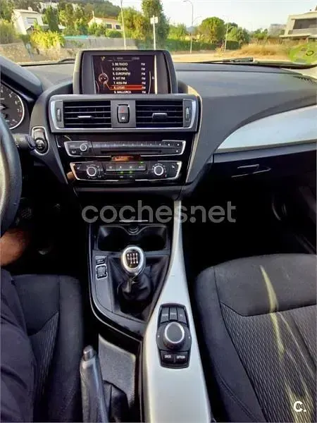 Usado BMW 116 Comfort Edition 136 CV (100 kW) 2015 Negro Utilitario