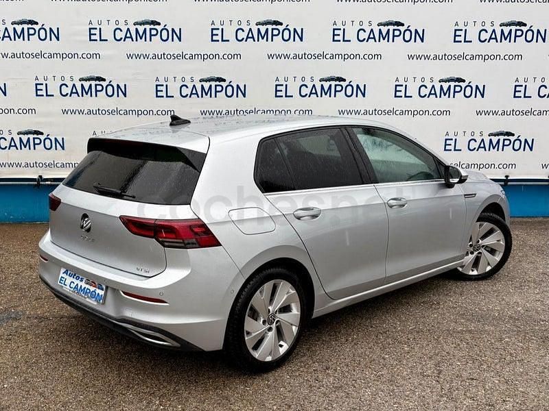 Usado VW Golf VIII Style 150 CV (110 kW) 2020 Gris / plata Berlina