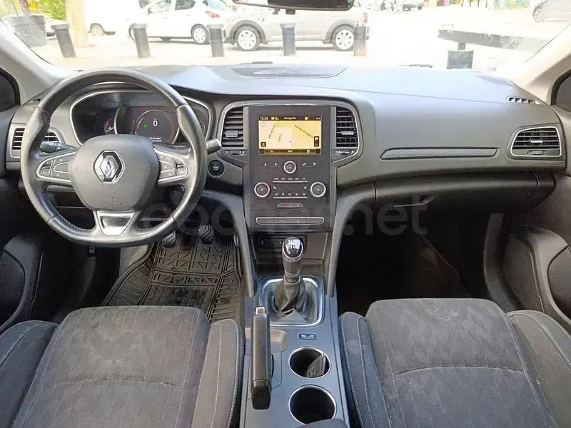 Usado Renault Mégane LIMITED 115 CV (84 kW) 2019 Blanco Berlina