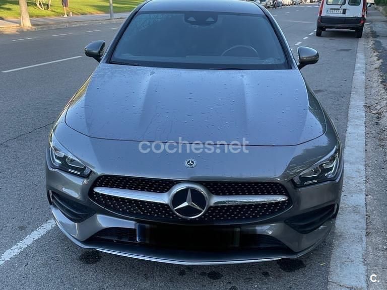 Gris / plata Usado 2019 Mercedes CLA200 Shooting Brake Familiar | 28.450 € (Caro) - Imagen 1/4