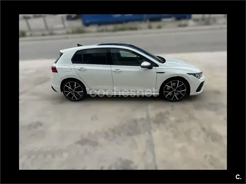 Usado VW Golf VIII R 320 CV (235 kW) 2024 Blanco Berlina