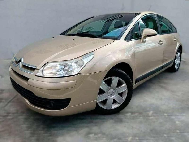 Usado Citroën C4 90 CV (66 kW) 2005 Amarillo Utilitario