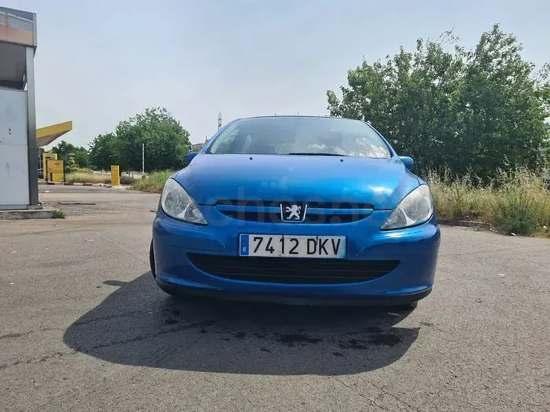 Usado Peugeot 307 136 CV (100 kW) 2005 Azul Berlina