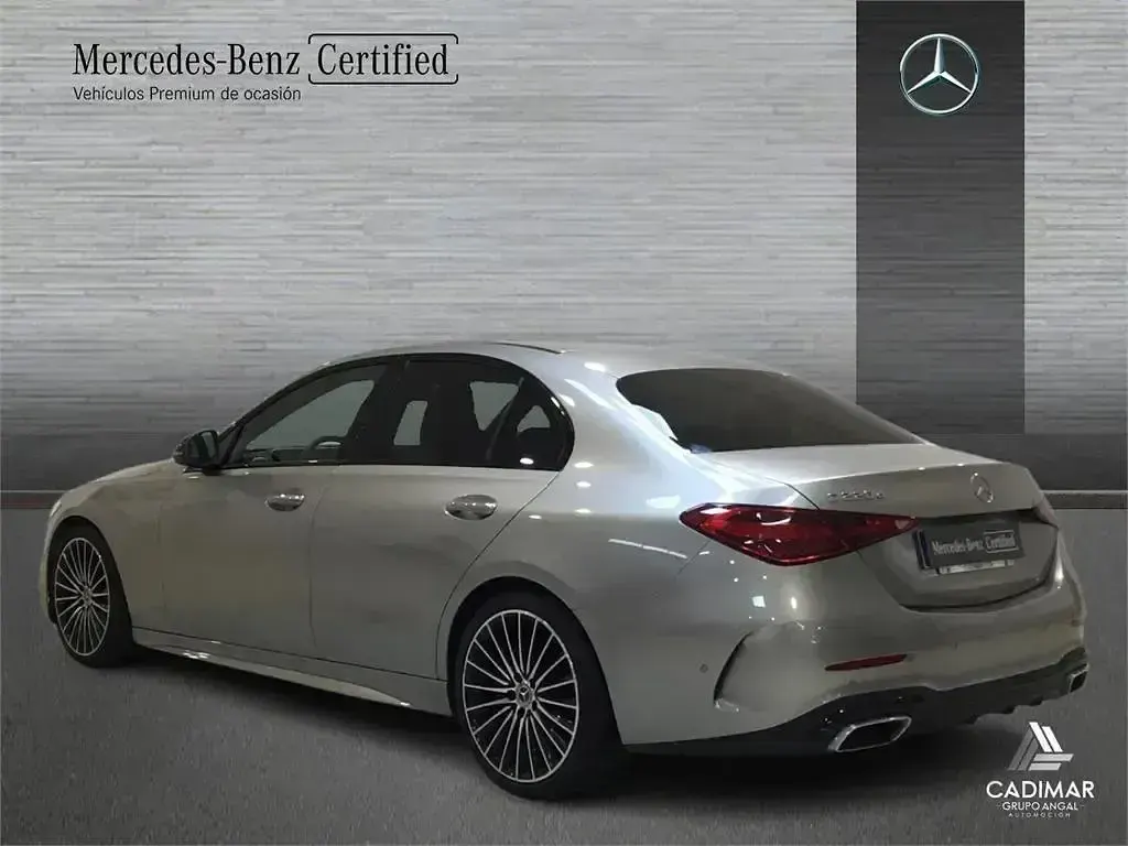 Usado Mercedes C220 AMG line 200 CV (147 kW) 2021 Gris Berlina