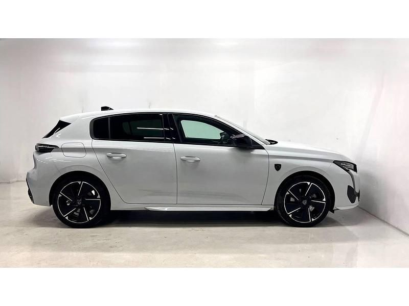 Usado Peugeot 308 114 kW (156 CV) 2023 Blanco Berlina