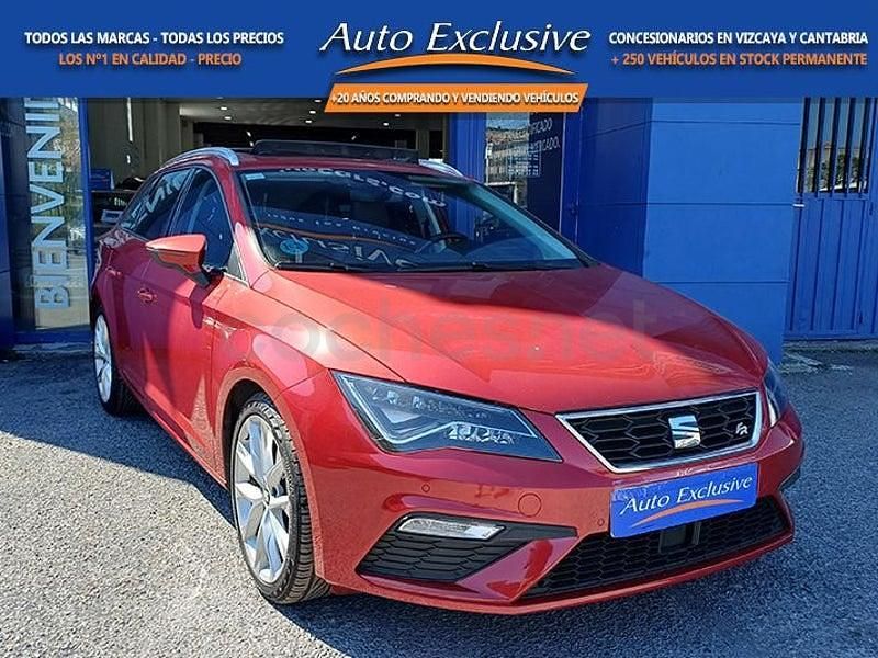 Usado Seat Leon FR 150 CV (110 kW) 2018 Granate Familiar