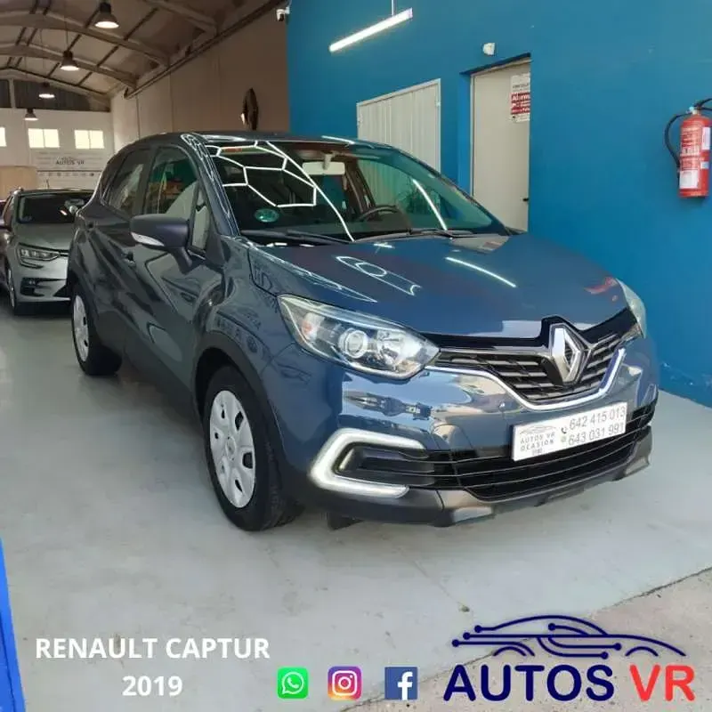 Usado Renault Captur Life 90 CV (66 kW) 2019 Azul SUV