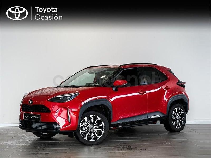 Usado Toyota Yaris Cross Active 130 CV (95 kW) 2025 Rojo SUV