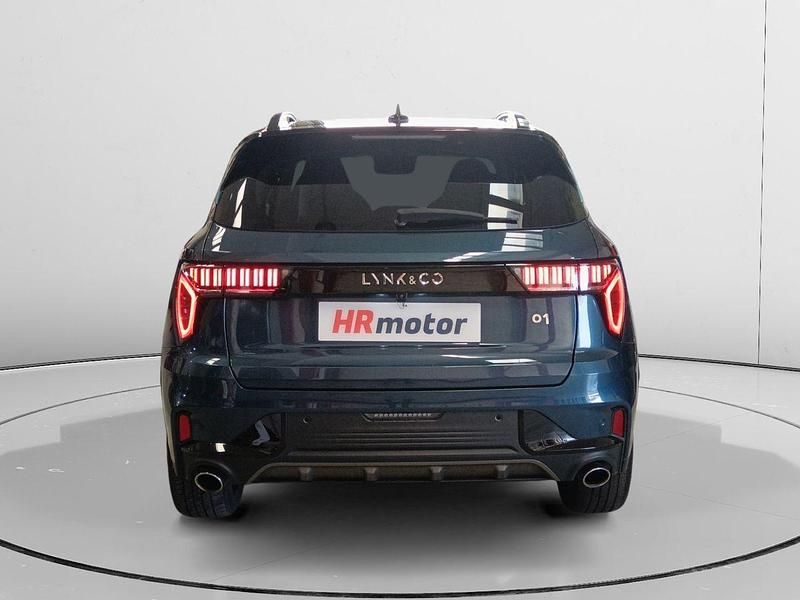 Usado Lynk & Co 01 261 CV (191 kW) 2022 Negro SUV