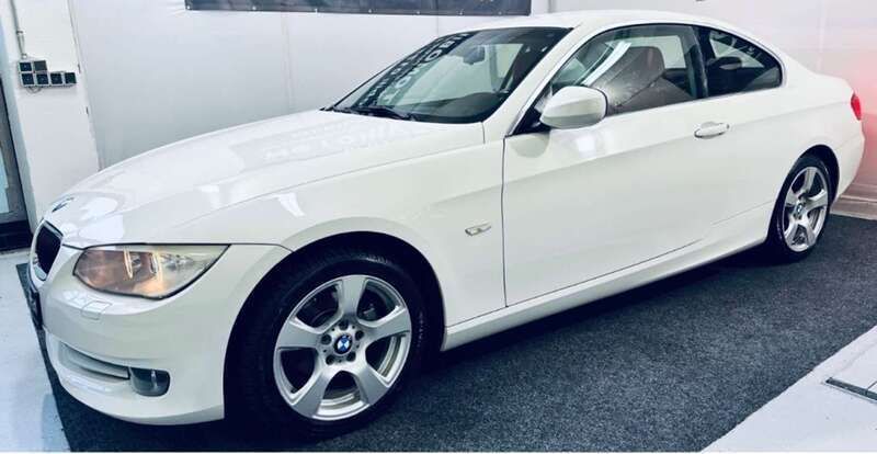 Blanco Usado 2008 BMW 320 Coupe | 9990 € (Precio justo) - Imagen 1/1