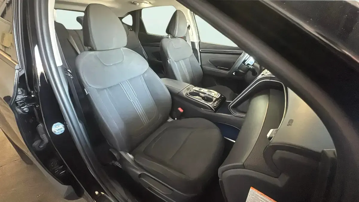 Usado Hyundai Tucson 265 CV (194 kW) 2023 Negro SUV