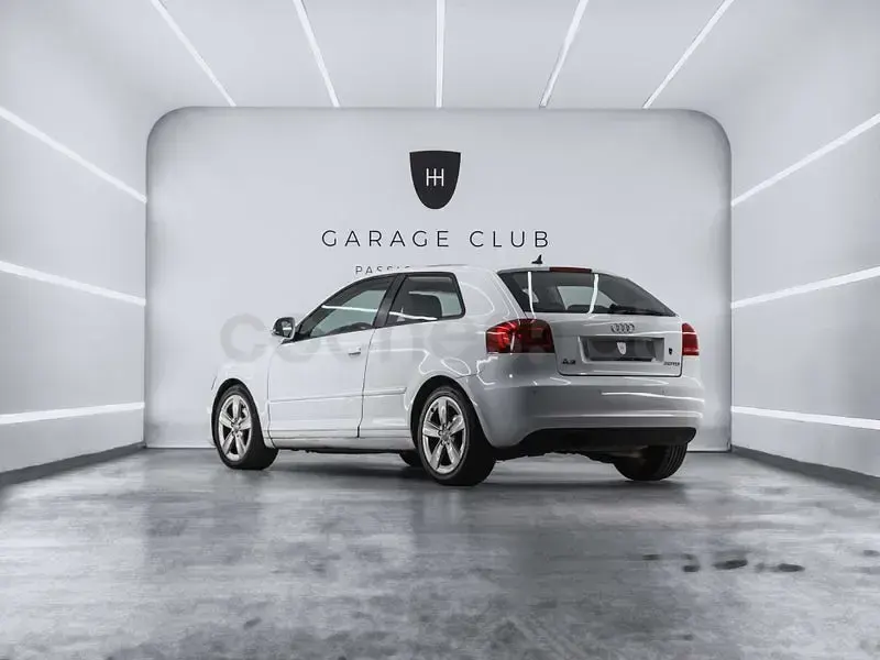 Usado Audi A3 Ambition 140 CV (102 kW) 2009 Blanco Utilitario