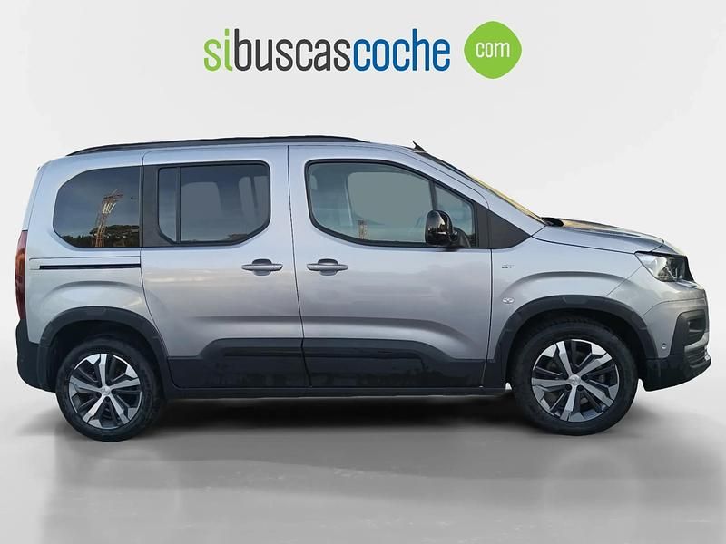 Usado Peugeot Rifter GT-line 130 CV (95 kW) 2023 Negro Monovolumen