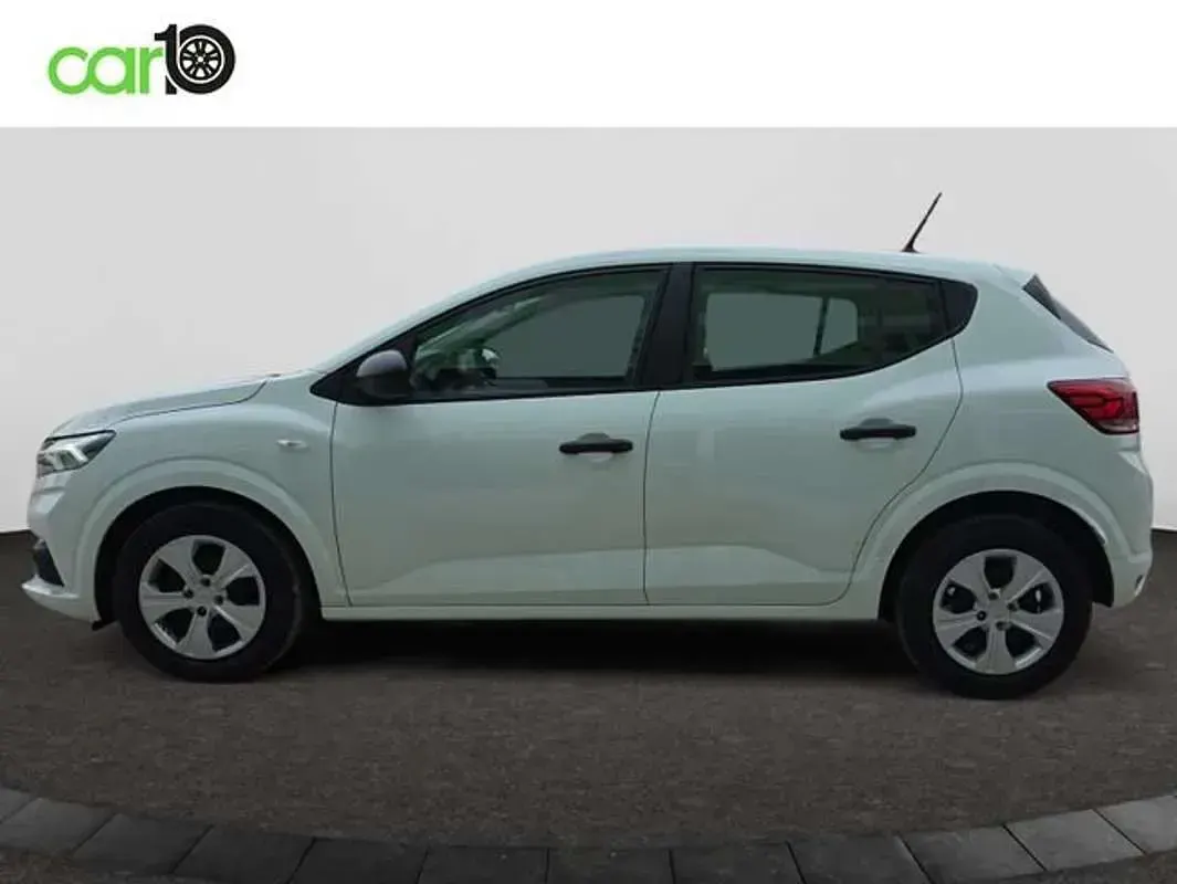Usado Dacia Sandero Essentiel 91 CV (66 kW) 2023 Blanco Utilitario