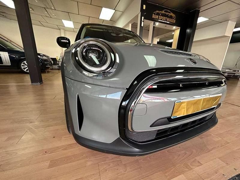 Usado Mini Cooper SE 135 kW (184 CV) 2021 Gris Utilitario