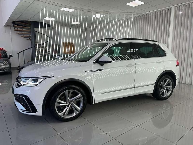 Usado VW Tiguan R-line 150 CV (110 kW) 2023 Blanco SUV