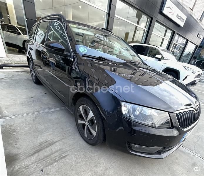 Usado Skoda Octavia GreenLine 110 HP (80 kW) 2016 Preto Citadino