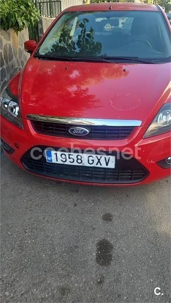 Rojo Usado 2010 Ford Focus Trend Berlina | 3500 € (Buen precio) - Imagen 1/4