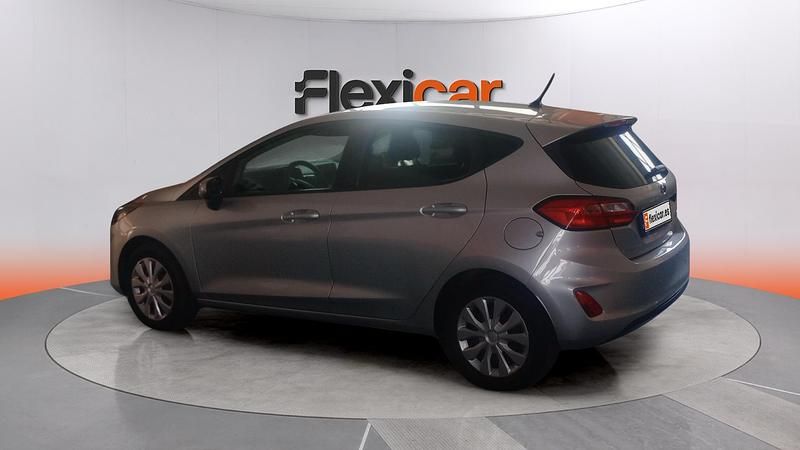 Usado Ford Fiesta Trend 75 CV (55 kW) 2023 Gris Utilitario