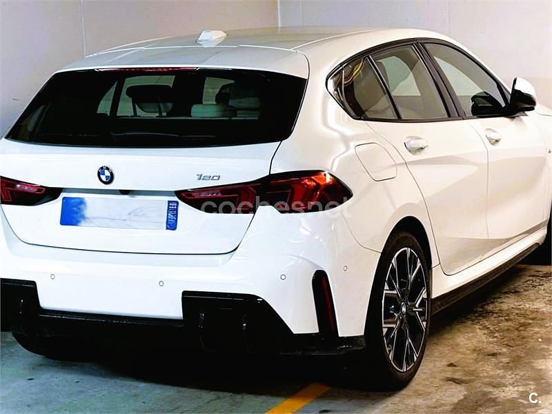 Usado BMW 120 Comfort Edition 170 CV (125 kW) 2025 Blanco Utilitario