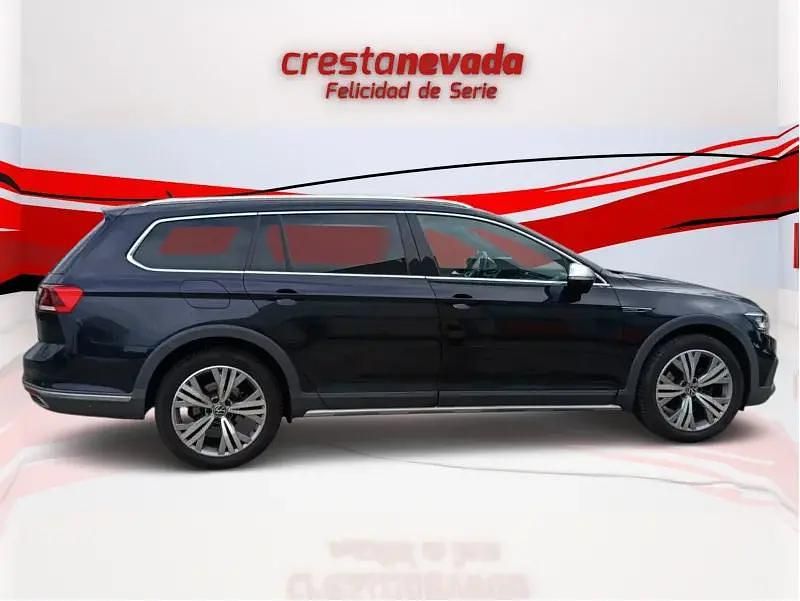 Usado VW Passat Alltrack 200 CV (147 kW) 2021 Negro Familiar