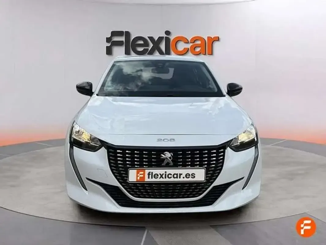 Usado Peugeot 208 Active 101 CV (74 kW) 2022 Blanco Utilitario