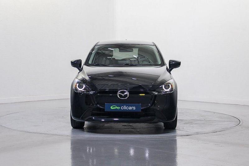 Usado Mazda 2 Signature 90 CV (66 kW) 2023 Negro Berlina