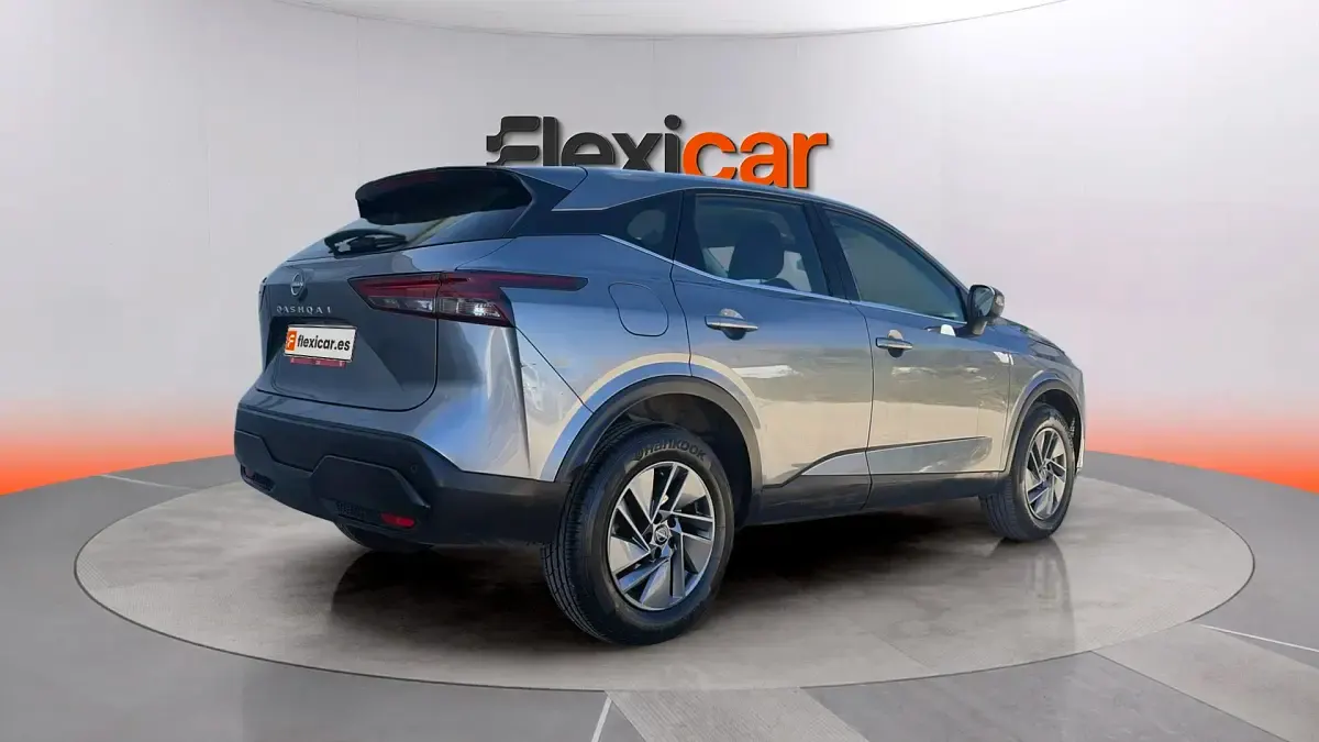 Usado Nissan Qashqai Acenta 140 CV (102 kW) 2024 Gris SUV