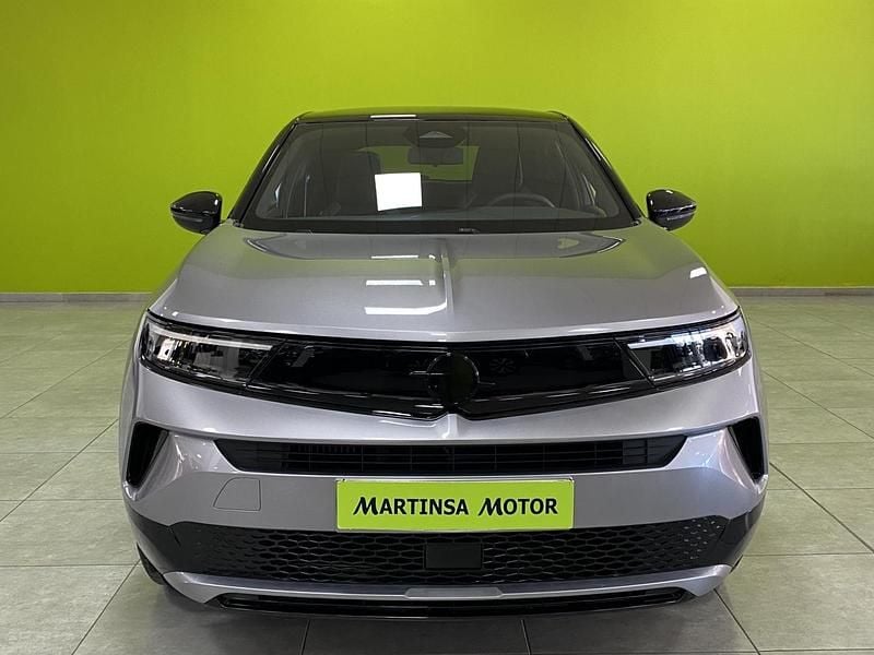 Usado Opel Mokka 146 CV (107 kW) 2025 Gris SUV