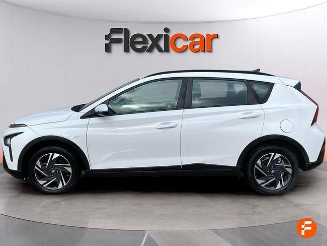 Usado Hyundai Bayon 100 CV (73 kW) 2023 Blanco SUV