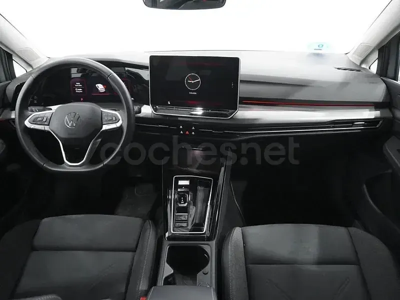 Usado VW Golf VIII Style 204 CV (150 kW) 2025 Plateado Berlina