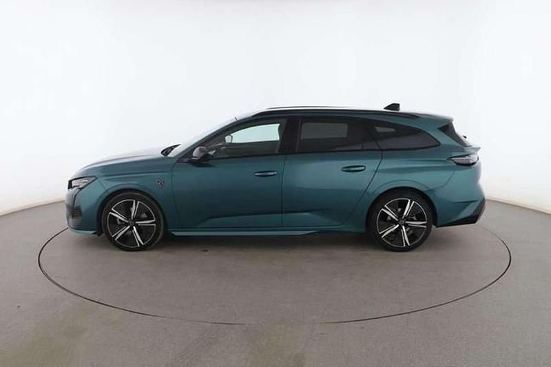 Usado Peugeot 308 GT 132 CV (97 kW) 2022 Verde Familiar