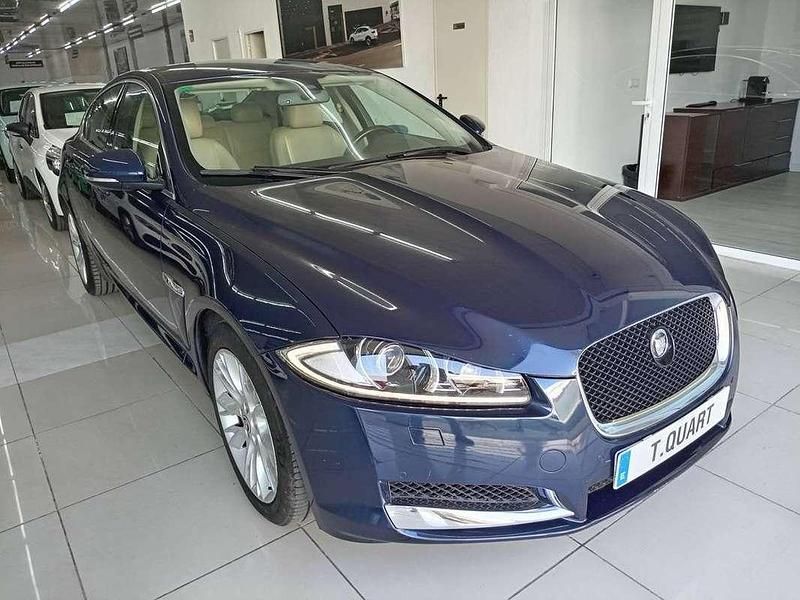 Usado Jaguar XF Luxury 275 CV (202 kW) 2013 Azul Berlina