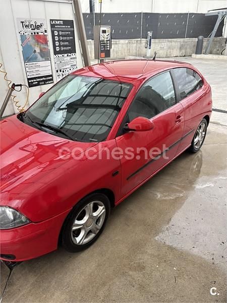 Usado Seat Ibiza Sport 100 HP (73 kW) 2006 Vermelho Citadino