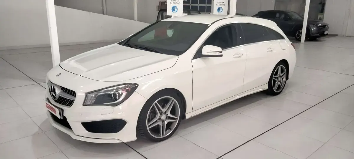 Usado Mercedes CLA200 136 CV (100 kW) 2016 Coupe