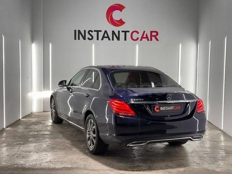 Usado Mercedes C220 194 CV (142 kW) 2019 Azul Berlina