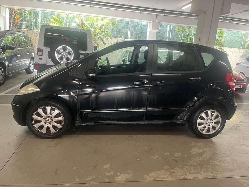 Usado Mercedes A200 136 CV (100 kW) 2006 Negro Utilitario