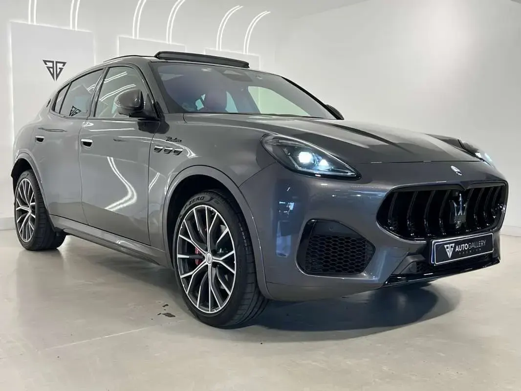 Usado Maserati Grecale 330 CV (242 kW) 2024 Gris SUV