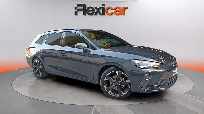 Usado Cupra Leon 150 CV (110 kW) 2025 Gris Familiar